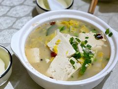 砂锅白菜豆腐-华盛园卷子王农家菜水库鱼