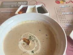 奶油蘑菇汤-安妮意大利餐厅(国贸店)