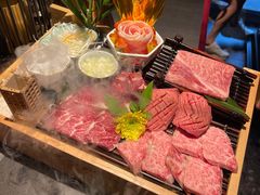 -铭牛烧肉·和牛海鲜自助(高新月牙湖店)