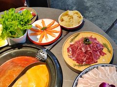 -生活如沸·顺德水牛奶火锅(大学路店)