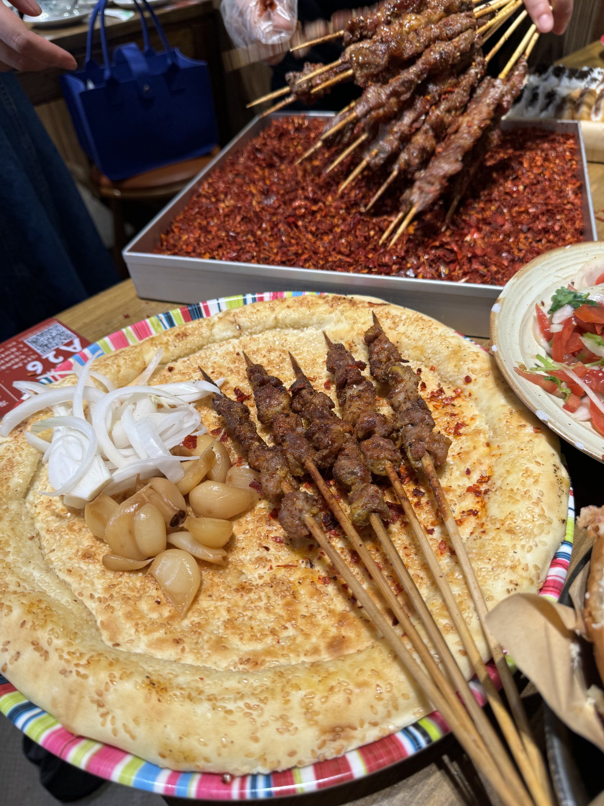 馕包羊肉串真的是谁懂,太惊艳了!