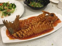 -闫府私房菜(经四路万达店)
