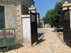 -清风小镇闯关东影视基地