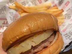 -The Habit Burger Grill 哈比特汉堡(复兴soho店)