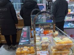 面包甜点陈列柜-巴莉甜甜(双岗一店)