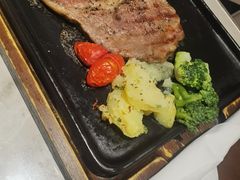 -必胜客(东大桥店)