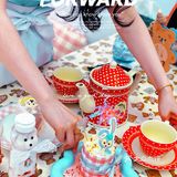 主人请吩咐，左or右哪枚小女仆你pick？