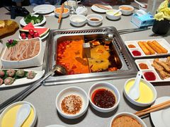 -海底捞火锅(宝龙广场夜宵主题店)