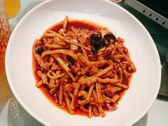 -辛香味烧鱼馆·非遗技艺·排骨红烧肉(光谷医药园店)
