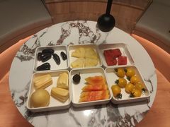 -涨巢·潮玩水疗局