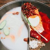 吃到家乡味道，特别喜欢吃那个虾滑，鲜美，回味无穷