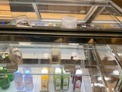 面包甜点陈列柜-哈根达斯(绍兴银泰店)