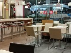 大堂-肯德基(龙之梦购物中心店)