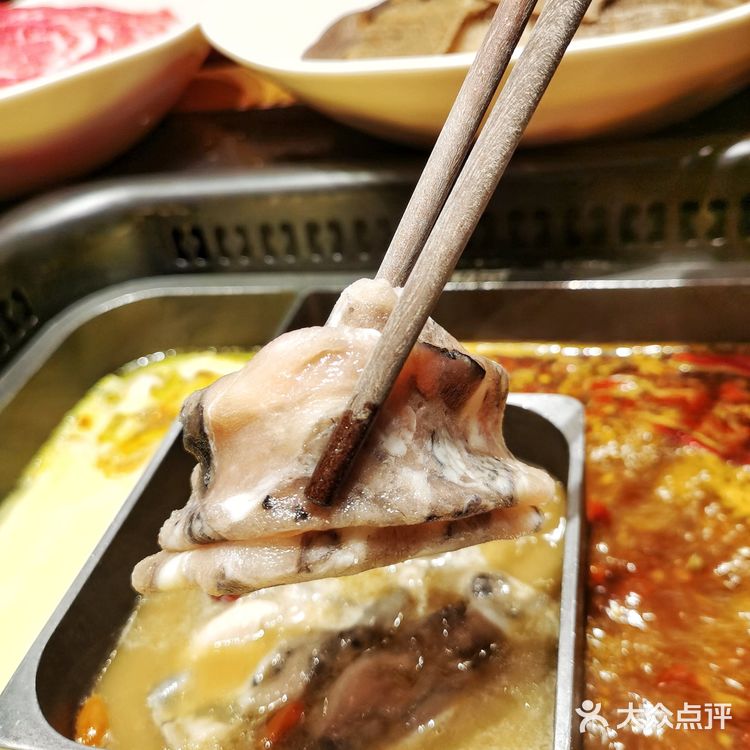 解密上海美食人气王巴奴毛肚火锅