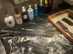 -浅深(世茂滨江精品店)