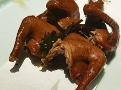 吊烧乳鸽-绿茶餐厅(布吉万象汇店)