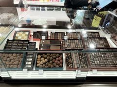 -LA MAISON DU CHOCOLAT(戴高乐机场T 2F店)