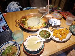 -洱火云南酸菜牛肉火锅(石景山当代商城店)