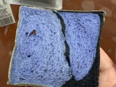 -赫斯提亚面包&咖啡店