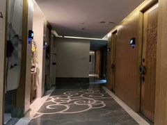 -新盈光·云会所(百丈东路店)