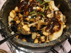 石锅碟鱼肉-宏达宴老菜馆(群力第四大道店)