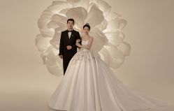 -喜爱高定婚纱摄影