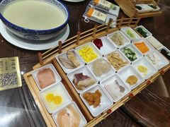 -香麒园·过桥米线·南湖雅宴