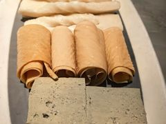 -尚尚仙·酸汤猪手·猪肚鸡火锅(华联万柳购物中心店)