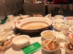 -三人行骨头王火锅(长寿店)