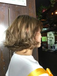 -诗悦发型SALON·圣罗兰店