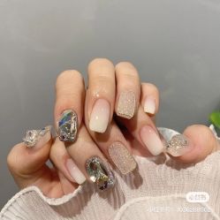 -Pink You美甲洗眉纹绣定制中心