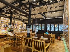 -猫的天空之城概念书店(杭州南宋御街店)