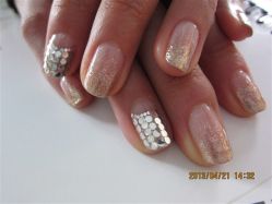 1-艾妃罗高科美肤美甲美睫健康管理