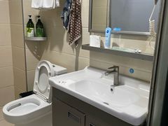 -鑫雅居公寓(广州南站地铁站店)