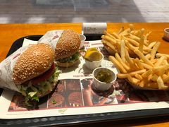 -The Habit Burger Grill 哈比特汉堡(复兴soho店)