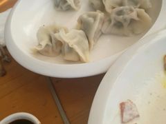 -LENBACH兰巴赫西餐啤酒坊(大连星海广场店)