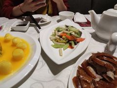 -湖庭壹品鸭王·传统北京烤鸭·别墅私房菜·庭院宵夜(江宁店)