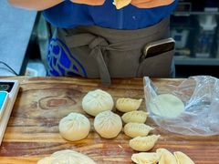 -李与白包子铺(桐梓林店)
