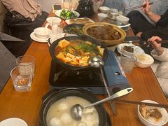 -莲餐厅·湖北菜·潜江小龙虾店(愚园路店)