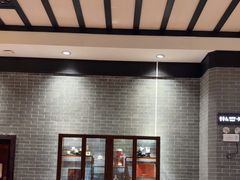 -龙悦湾酒家·八阵鱼生·渔人码头店