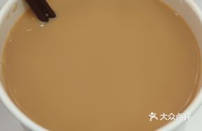 Rongxing Milk Tea (Hot)