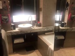 -上海龙之梦万丽酒店