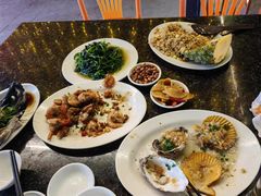 -岛中岛·海鲜大排档·万宁老字号(东澳店)