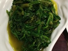 -温汤大酒店餐厅