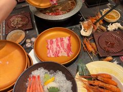 -牛YO寿喜烧·铁板烧和牛火锅自助(市府恒隆店)