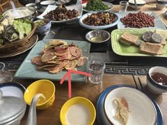 -三锅莊·牦牛肉火锅·香格里拉特色藏餐宴请餐厅(菱角塘路店)