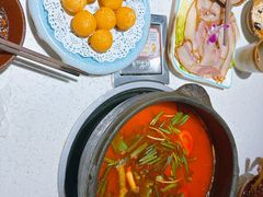 -贵府酸汤牛肉火锅·贵州老字号(飞山街店)