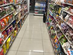 -711便利店(万柳中路店)