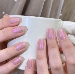 -花岐款式专研健康美甲沙龙