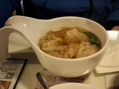 -新大咀港式茶餐厅(宝山万达店)